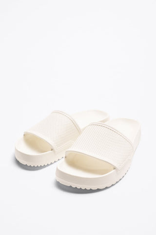 Zara Textured Slides